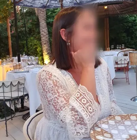 Andrea, 31