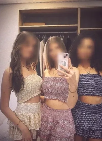 Andrea, 20