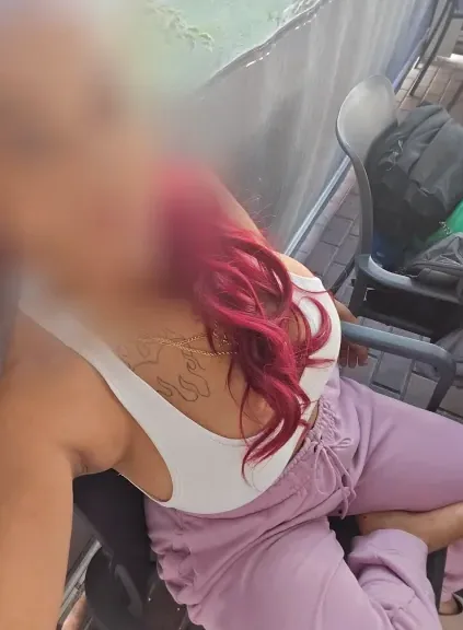 Emilia, 36