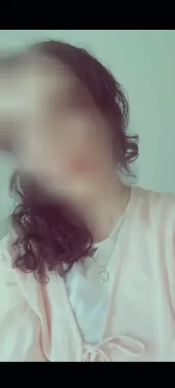 Leonie, 27