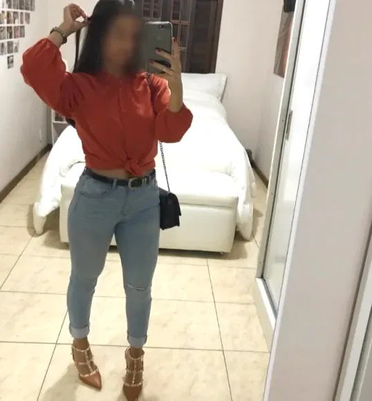 Maike, 34