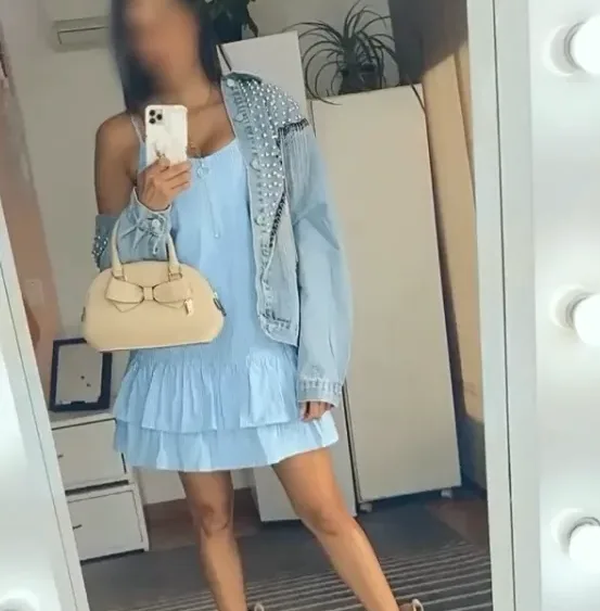 Stefanie, 40