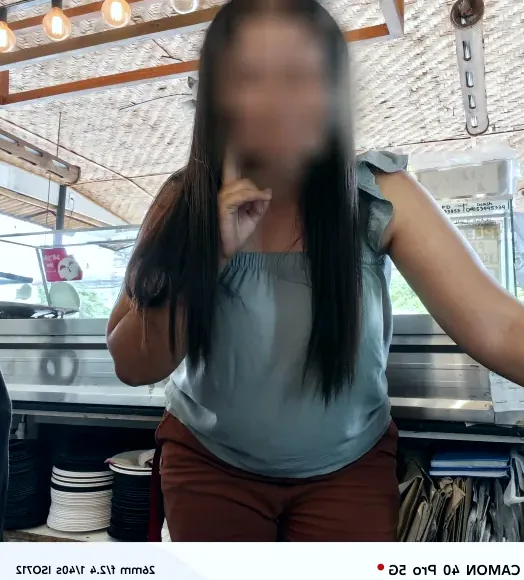 Svenja, 33
